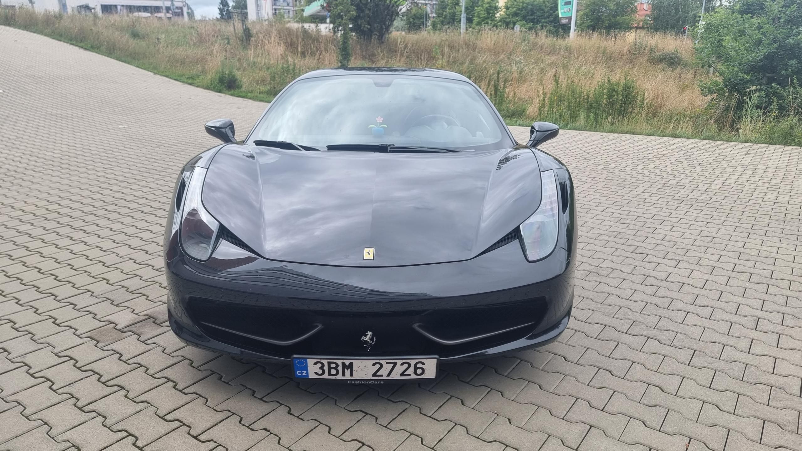 Ferrari 458, PLNÝ SERVIS LIFT KAMERA - fotka 2
