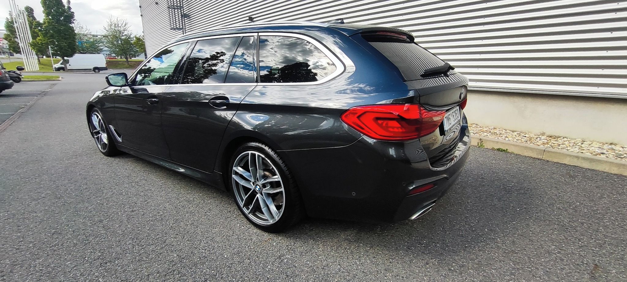 BMW Řada 5, 530d Touring M paket  DPH - fotka 4