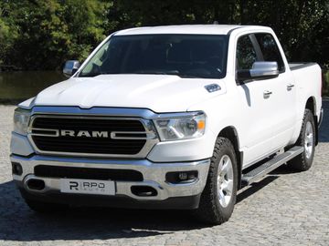 1500 5.7 HEMI V8 4WD BIG HORN
