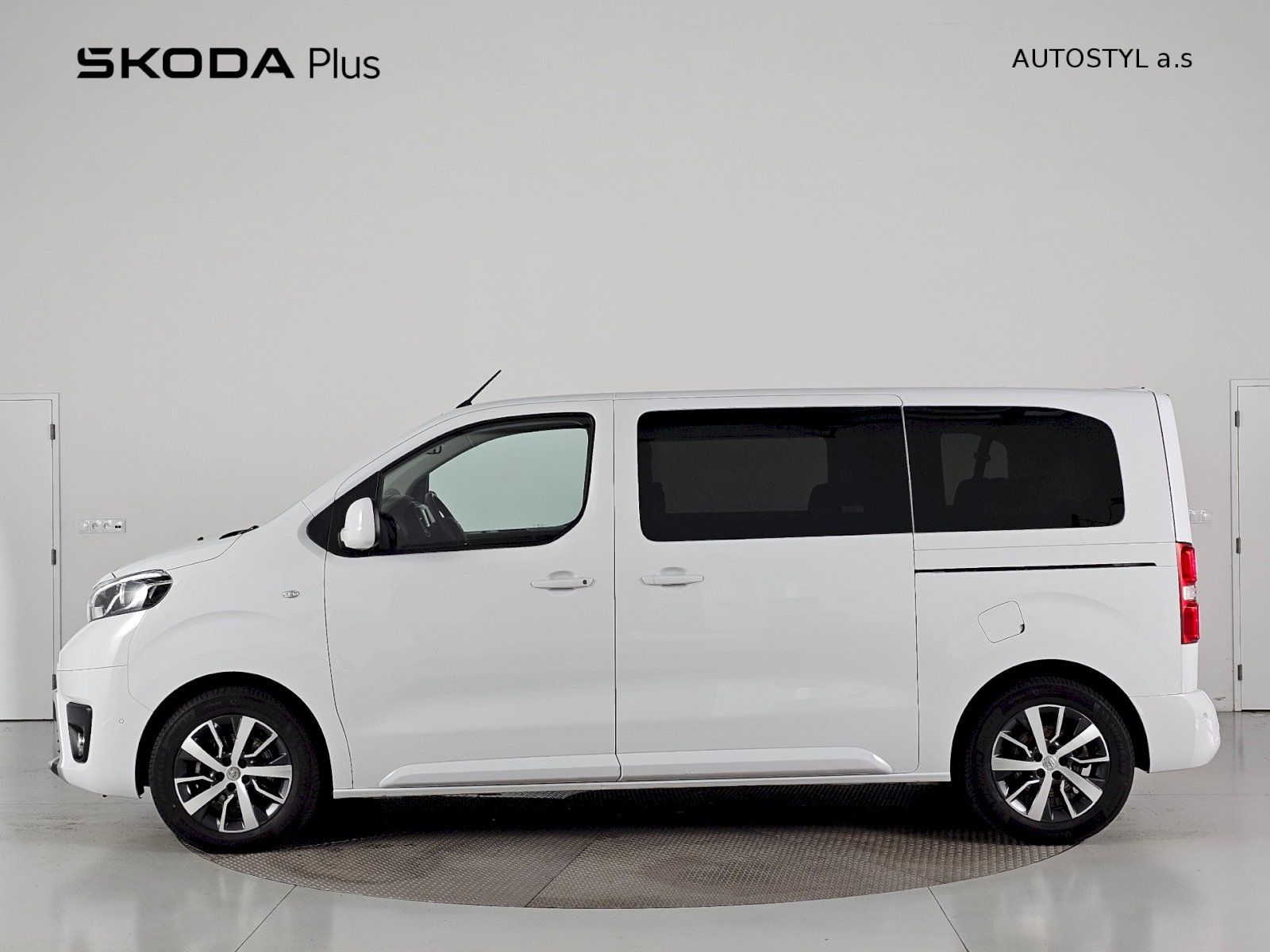 Toyota Proace Verso, 2.0D 140k L1 FAMILY 8S WEBASTO - fotka 3