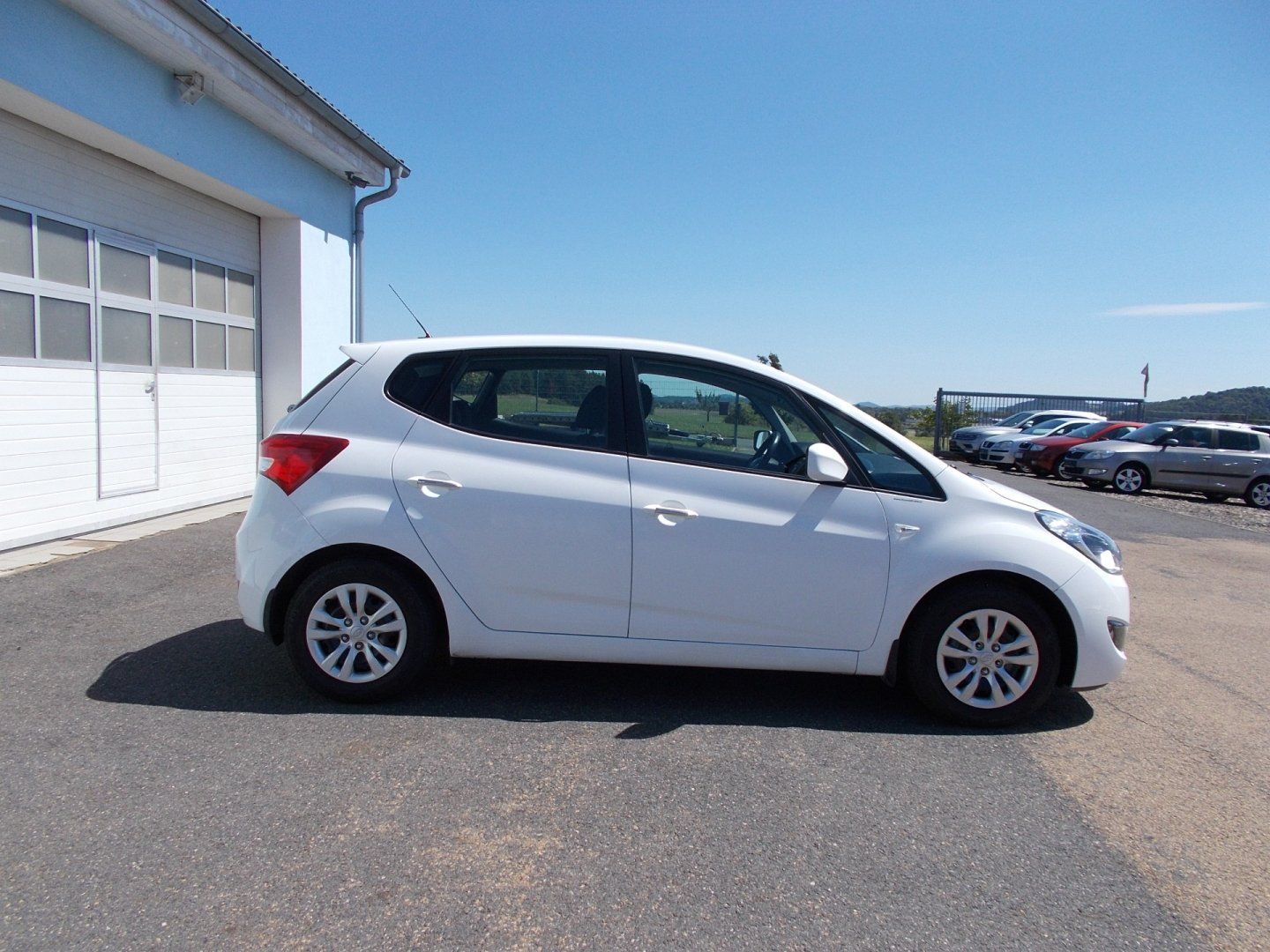 Hyundai ix20, 1,6i, DPH ! - fotka 4