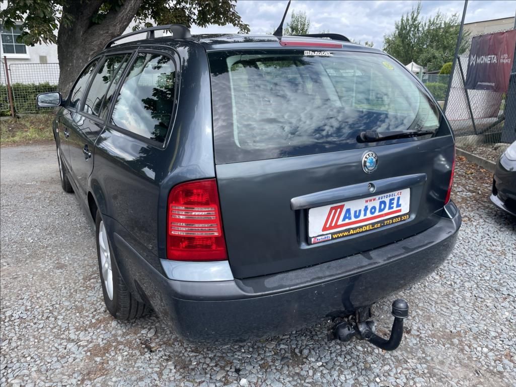 Škoda Octavia, 1,6 MPi  LPG,Klimatizace,Tažné - fotka 3
