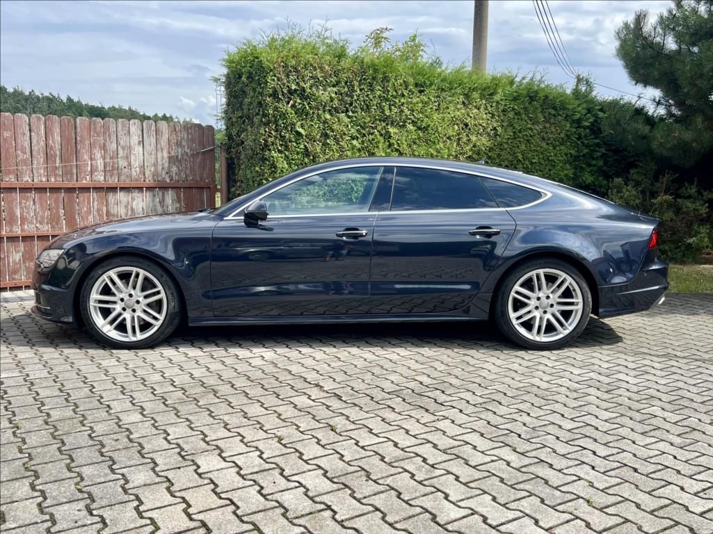 Audi A7, 3,0 TDi S-line QUATTRO / LED - fotka 3