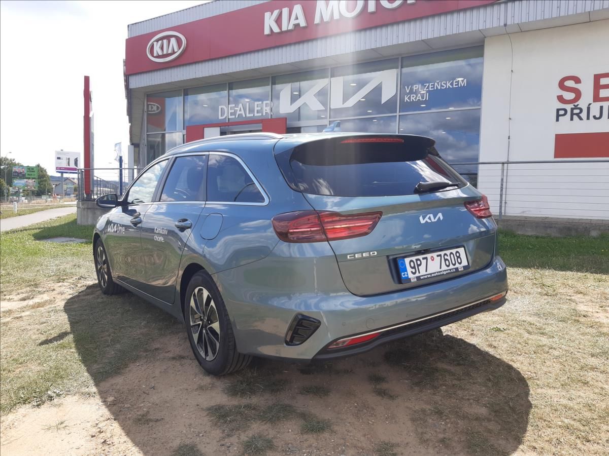 Kia Cee´d, SW TOP 1,5 Turbo 103kW AT - fotka 3