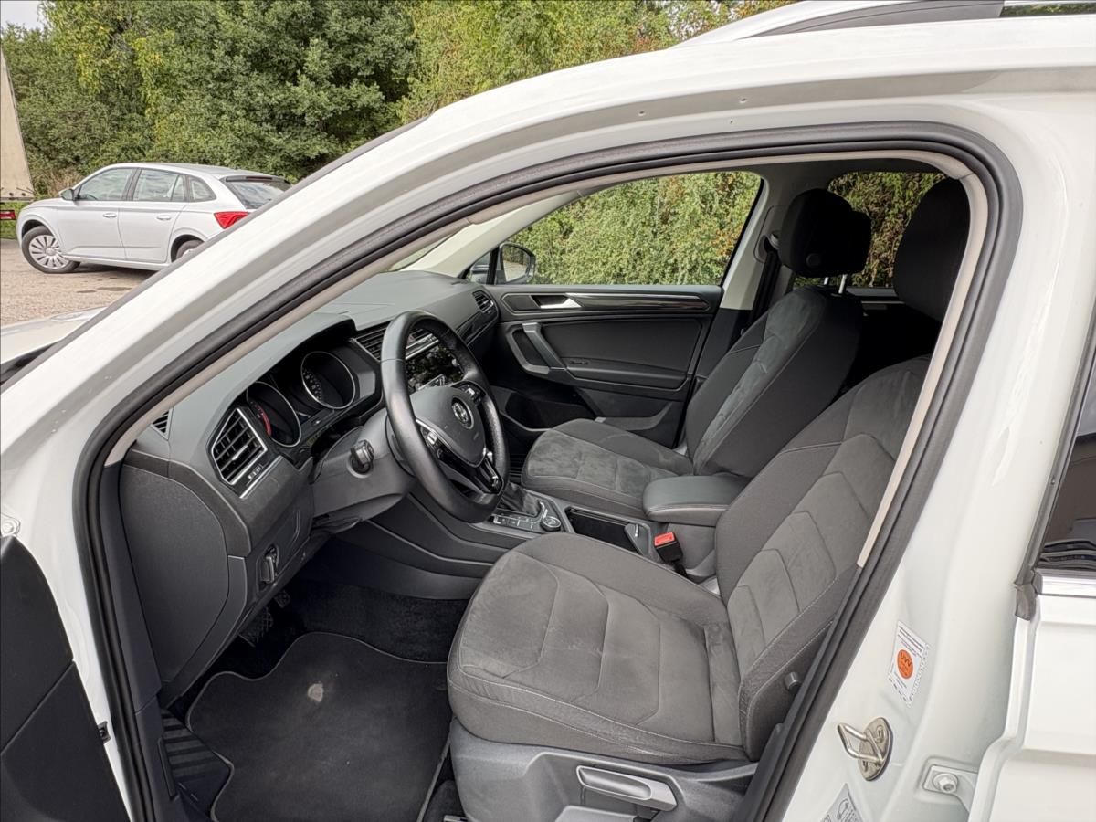 Volkswagen Tiguan Allspace, 2,0 TDi140kW,4M,Pano,Led,Highl - fotka 3