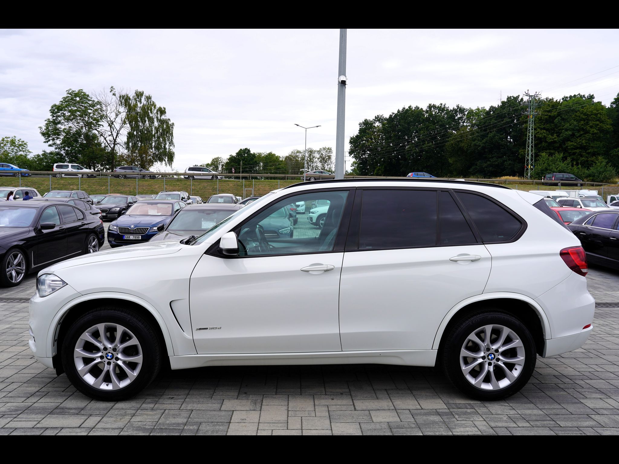 BMW X5, 30d xDrive, ČR, 19"Al.kola - fotka 3
