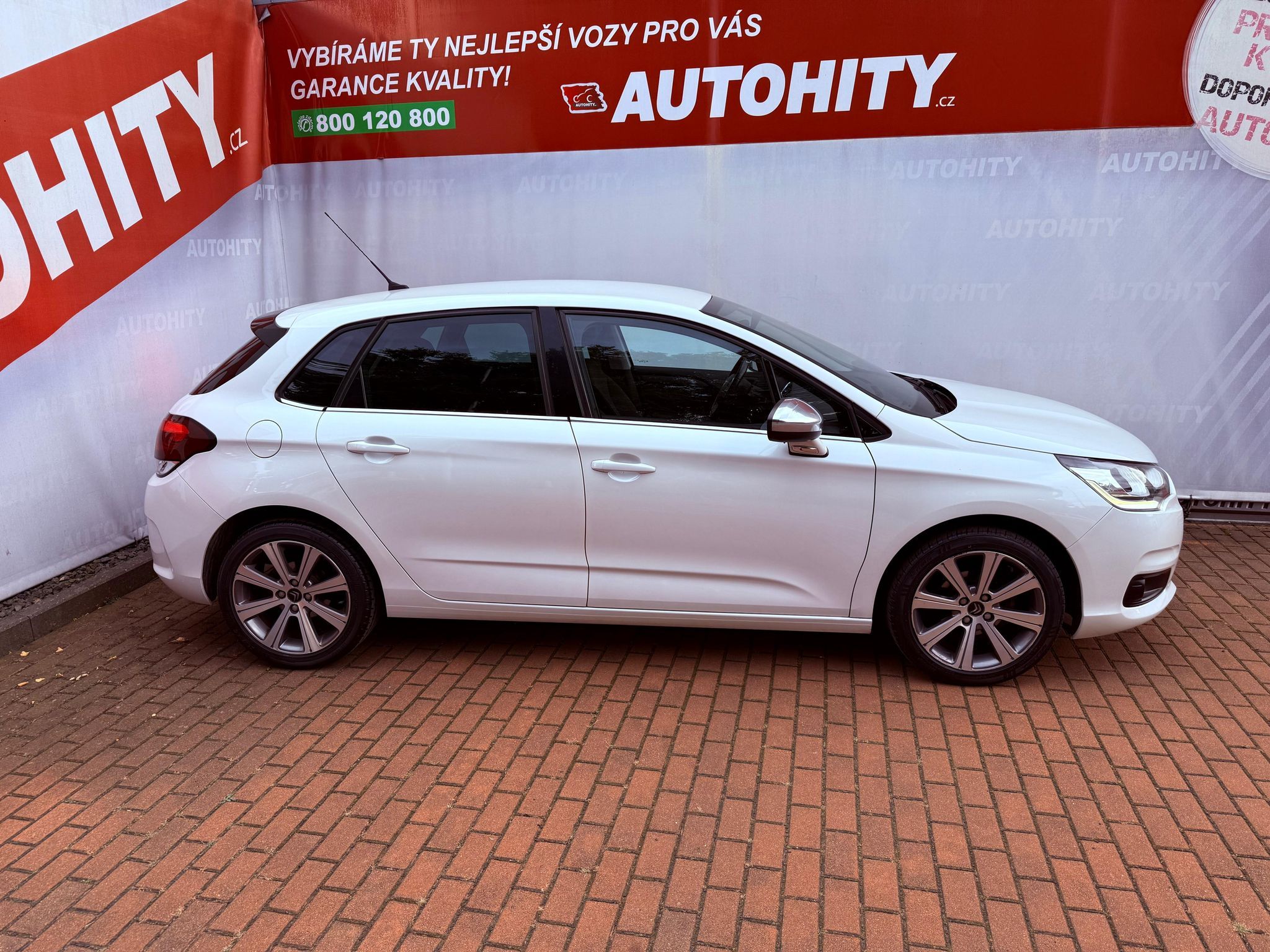 Citroën C4, 1.2 Selection, ČR, 1.Maj - fotka 6