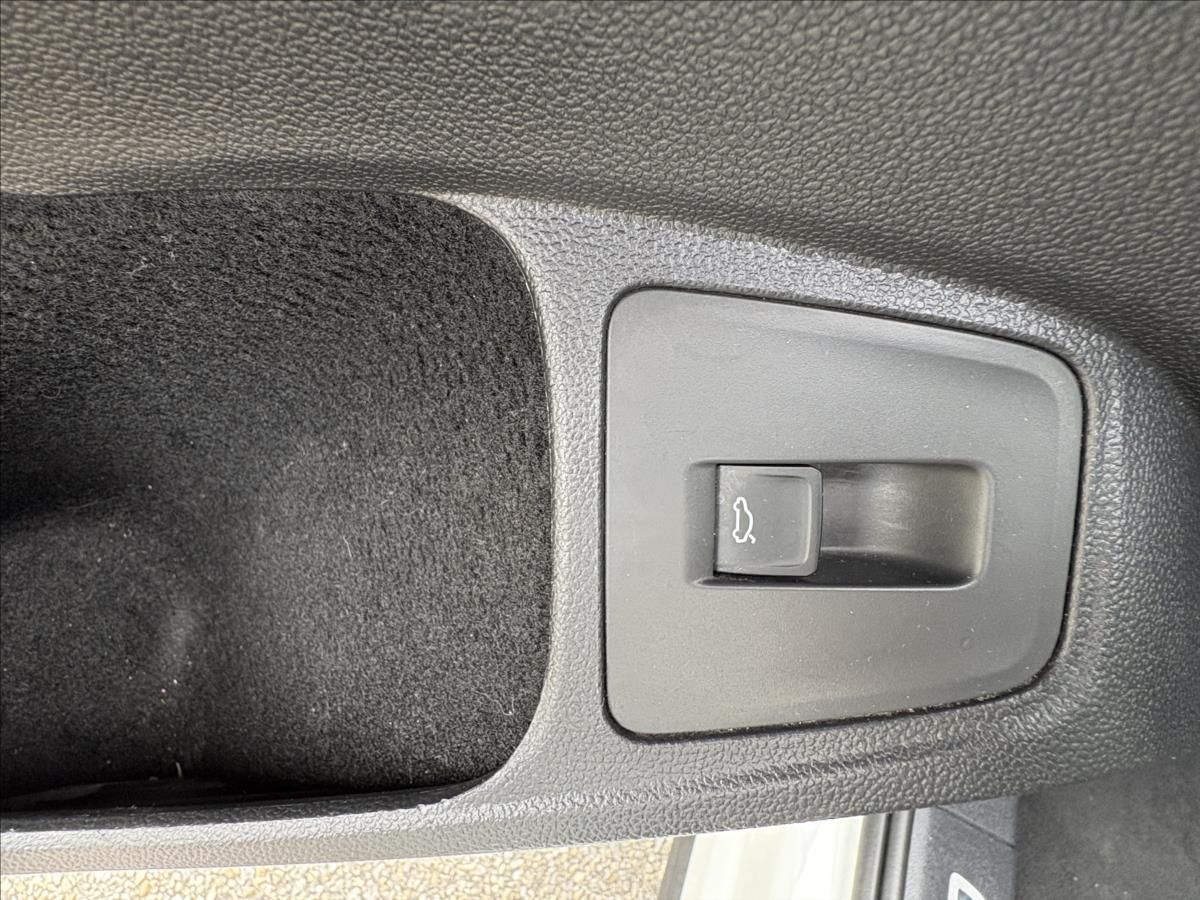 Volkswagen Tiguan Allspace, 2,0 TDi140kW,4M,Pano,Led,Highl - fotka 5
