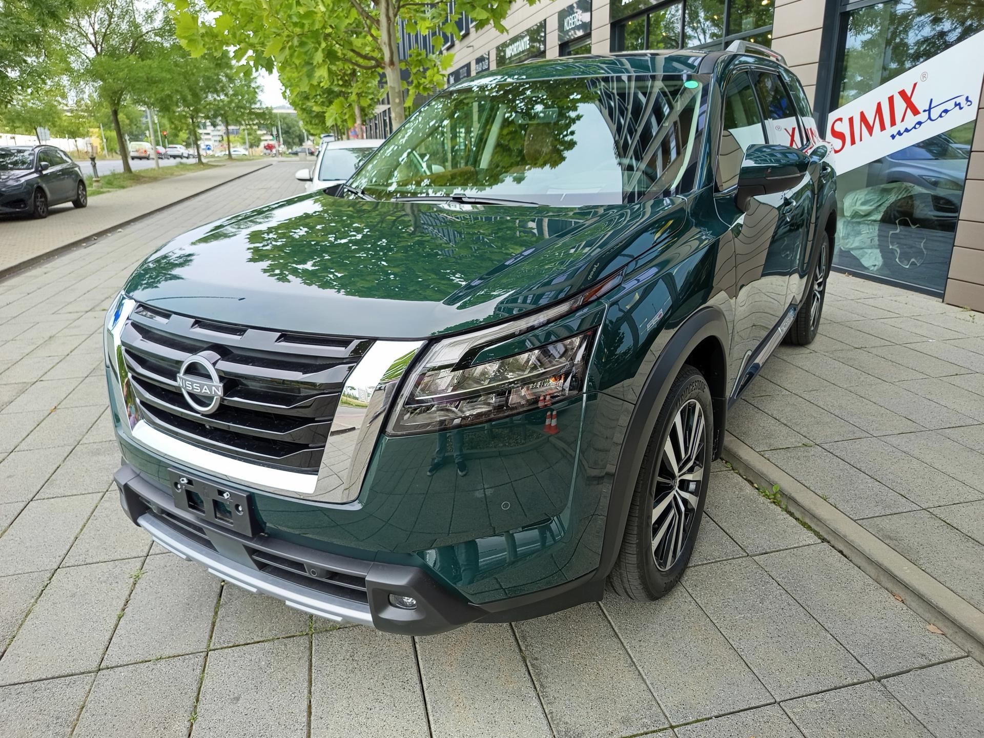 Nissan Pathfinder, Platinum AWD - fotka 6