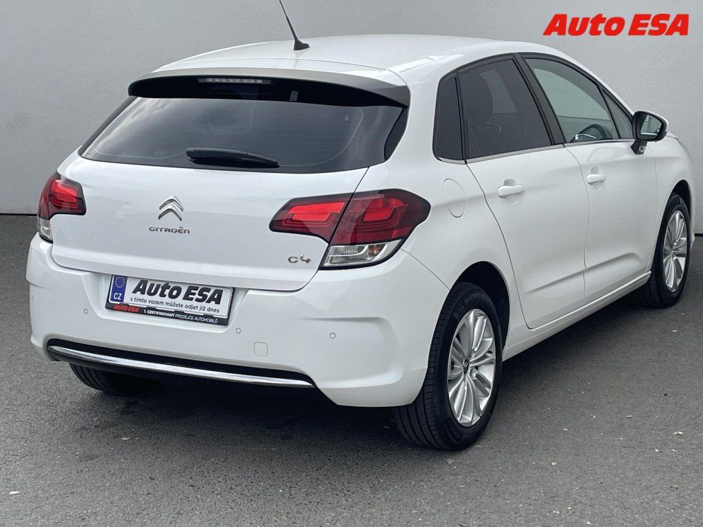 Citroën C4, 1.6HDi,AC,park.asist - fotka 4