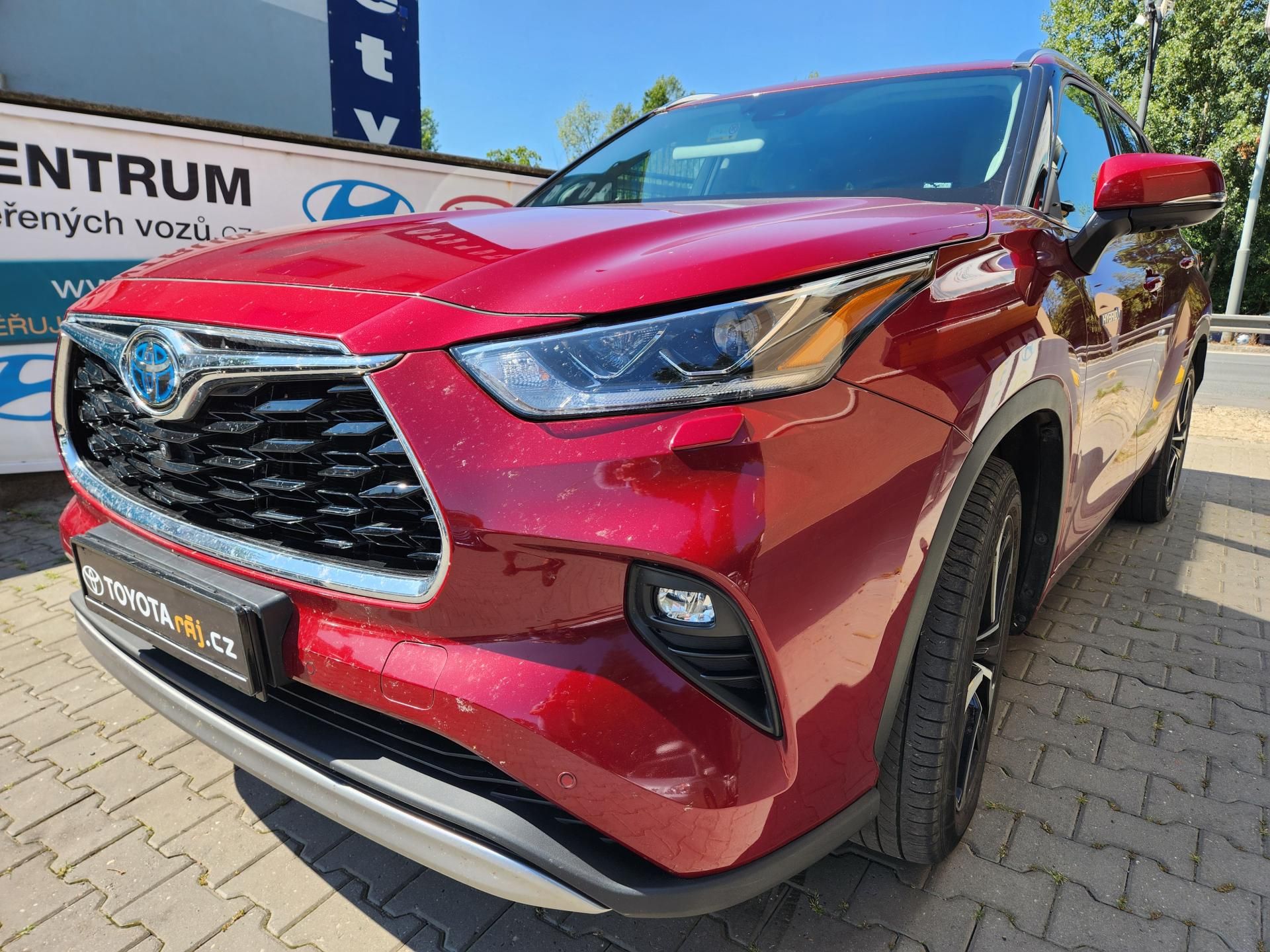 Toyota Highlander, 2.5-HYBRID-PANORAMA-TAŽNÉ2T - fotka 4