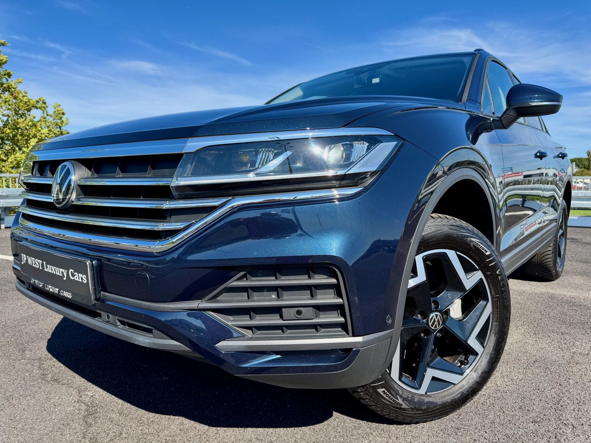 Volkswagen Touareg, Model 2025, Kůže, VZDUCH,Tažné - fotka 2
