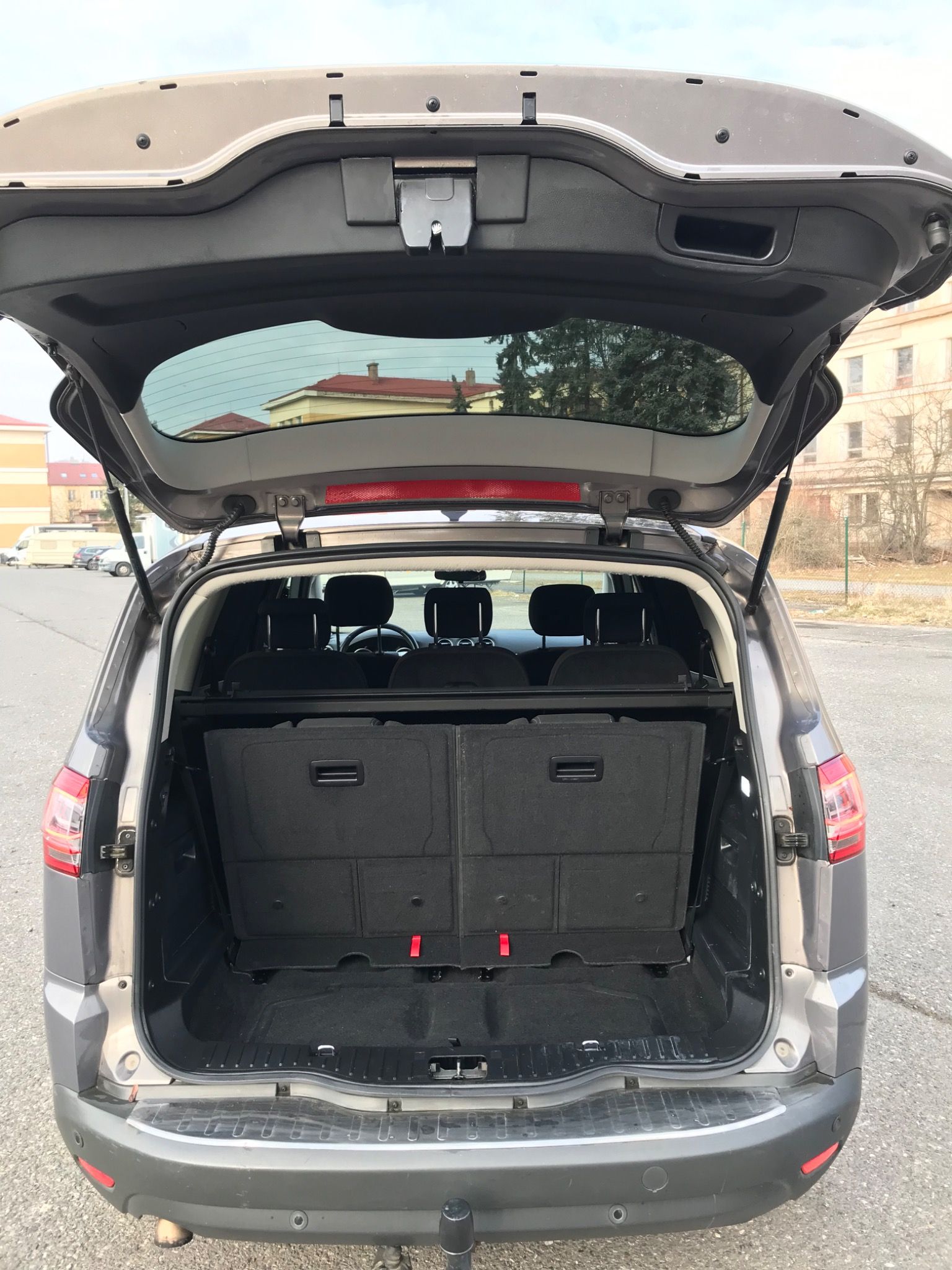 Ford S-MAX, 1,6ECOBOOST,7MÍST,118kW - fotka 5
