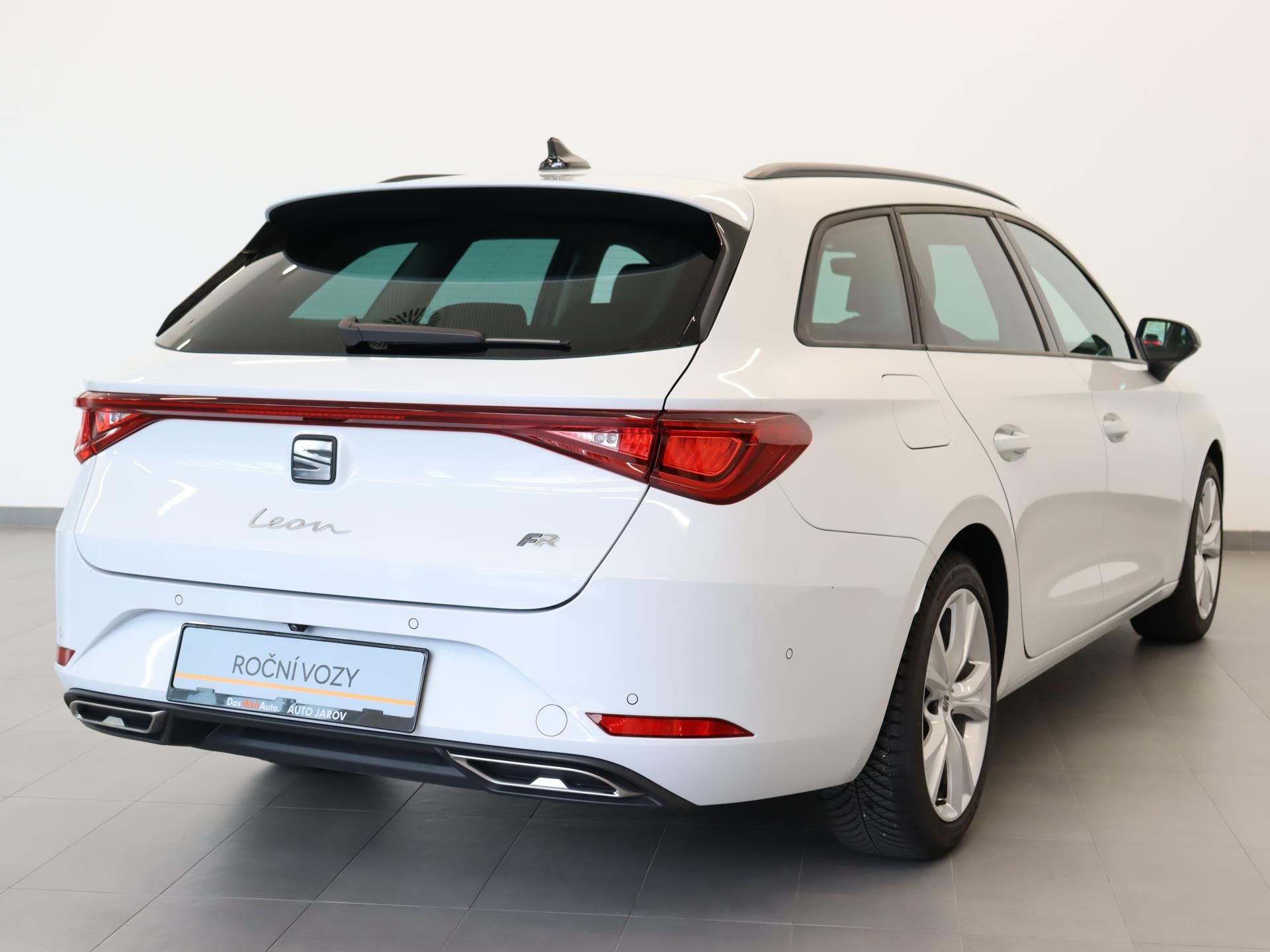 Seat Leon, ST FR-Line 1,5 eTSI 110 kW DSG - fotka 2