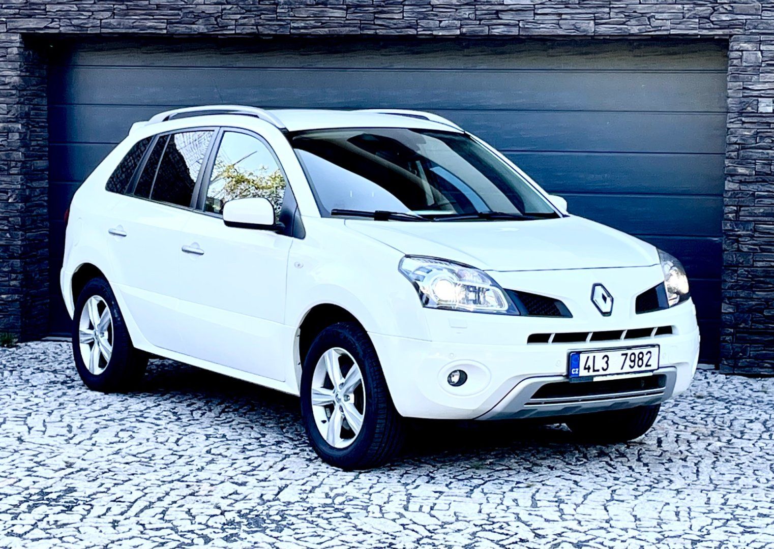 Renault Koleos, 2.0DCi 4x4 Bose, 1.maj, CZ - fotka 3