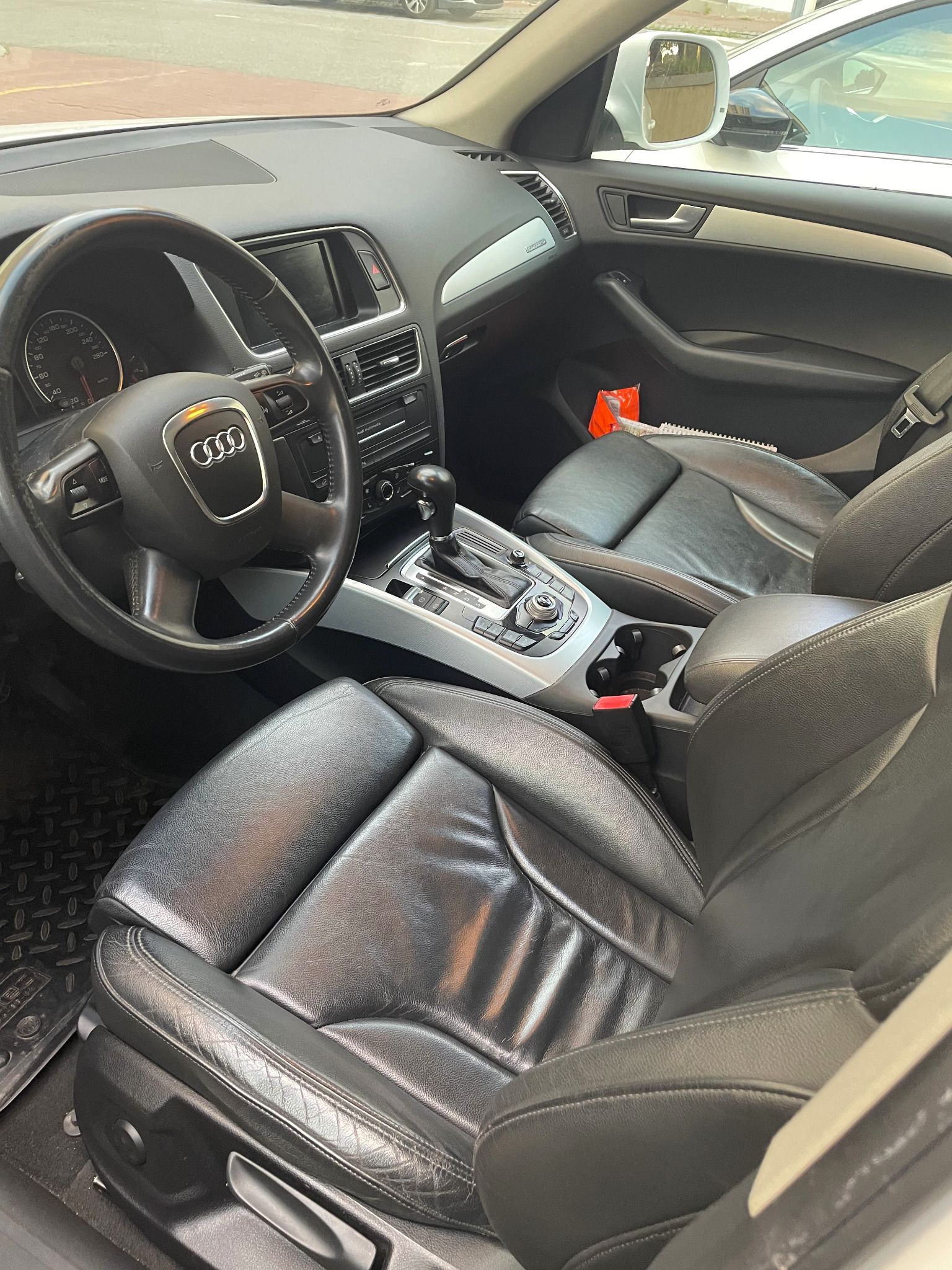 Audi Q5, Audi Q5 2.0 TDI - fotka 4