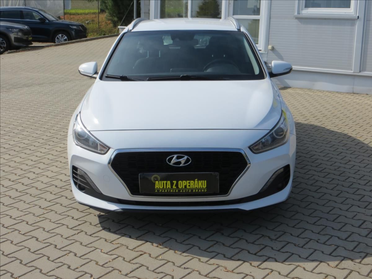Hyundai i30, 1,6 CRDi 85kW Komfort ČR DPH - fotka 2