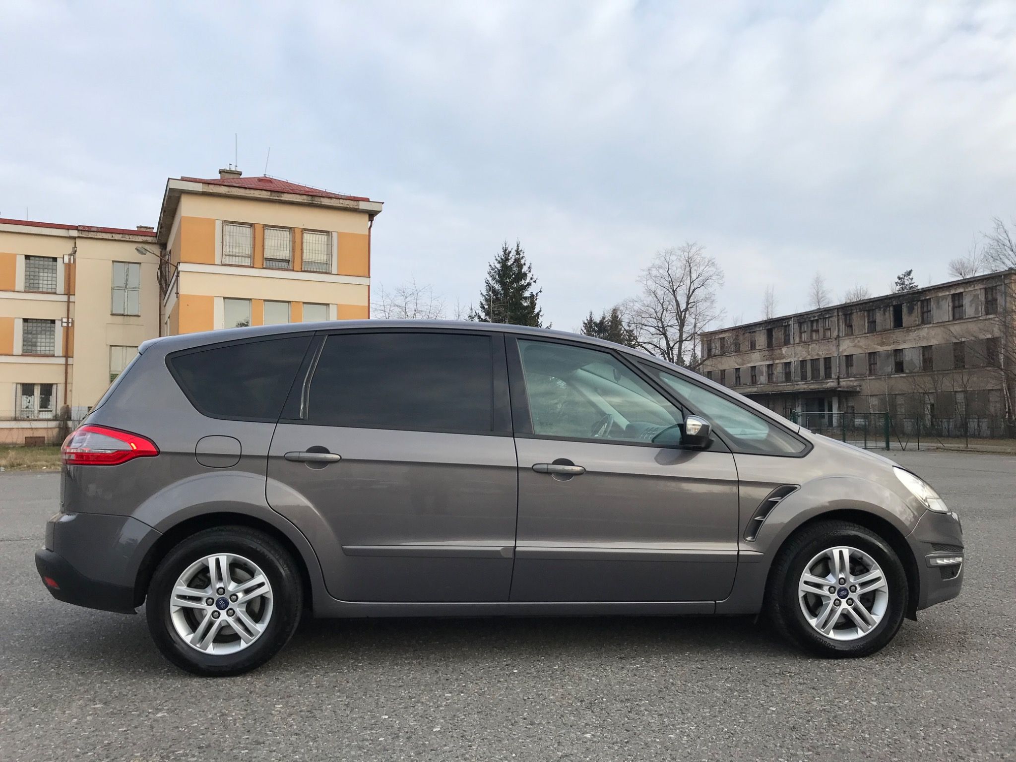 Ford S-MAX, 1,6ECOBOOST,7MÍST,118kW - fotka 2
