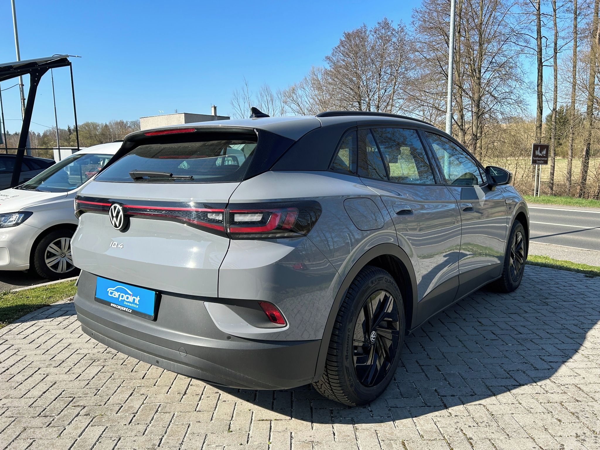 Volkswagen ID.4, Pure 109kw, 52kwh - fotka 5