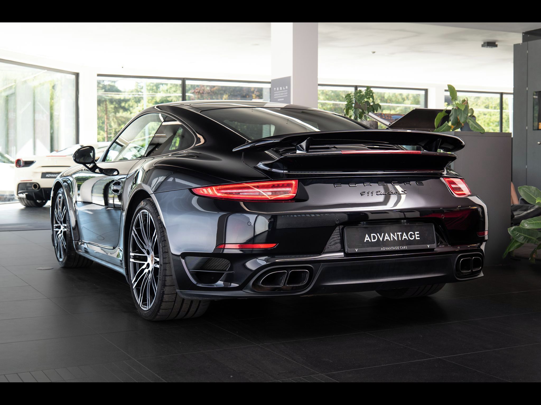 Porsche 911, Turbo S Karbon/Burmester/PCCB/ - fotka 4