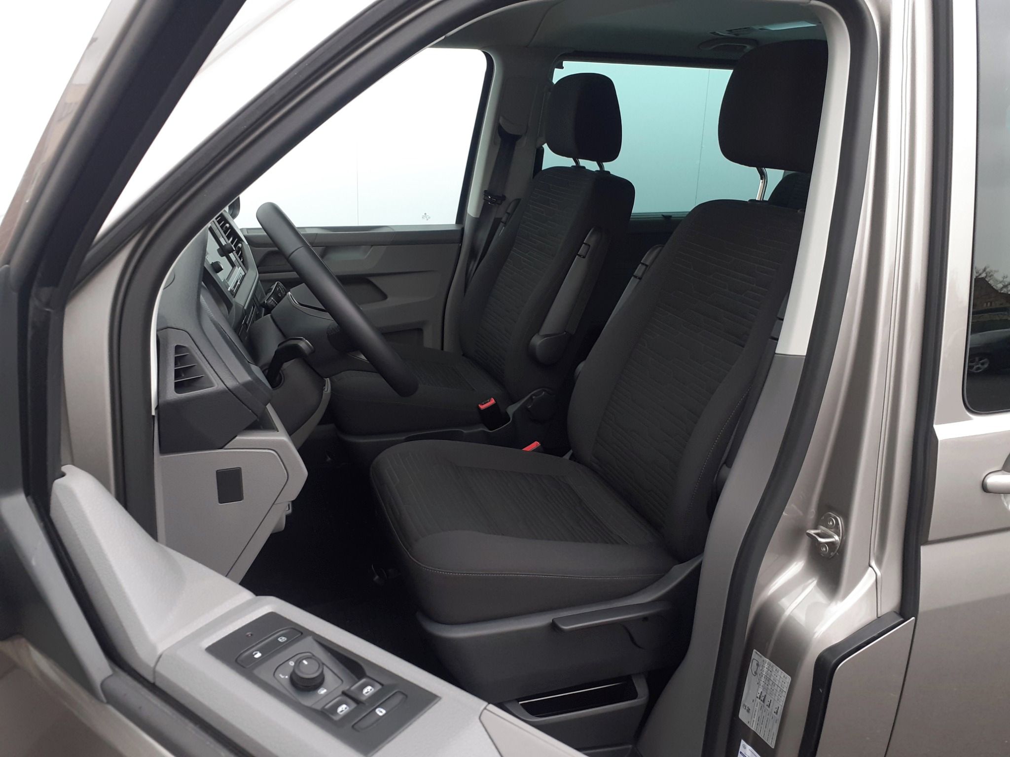 Volkswagen Caravelle, 2.0 TDI 110 kW DSG Comfortline - fotka 6
