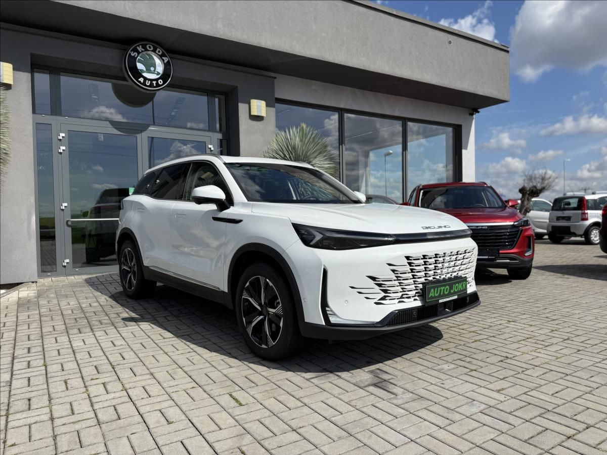 BAIC Beijing X75, 1,5   T 138kW AUT PANORAMA LED - fotka 4