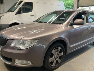 2.0Tdi DSG 125KW kůže BIXENONY