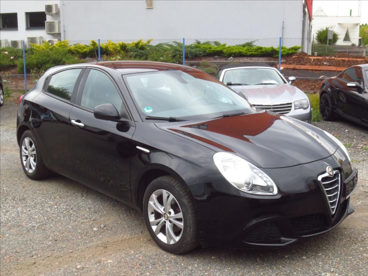 Alfa Romeo Giulietta, 1,4   T-Jet 120/rozvody/1.maj. - fotka 2