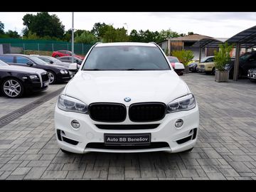 30d xDrive, ČR, 19"Al.kola