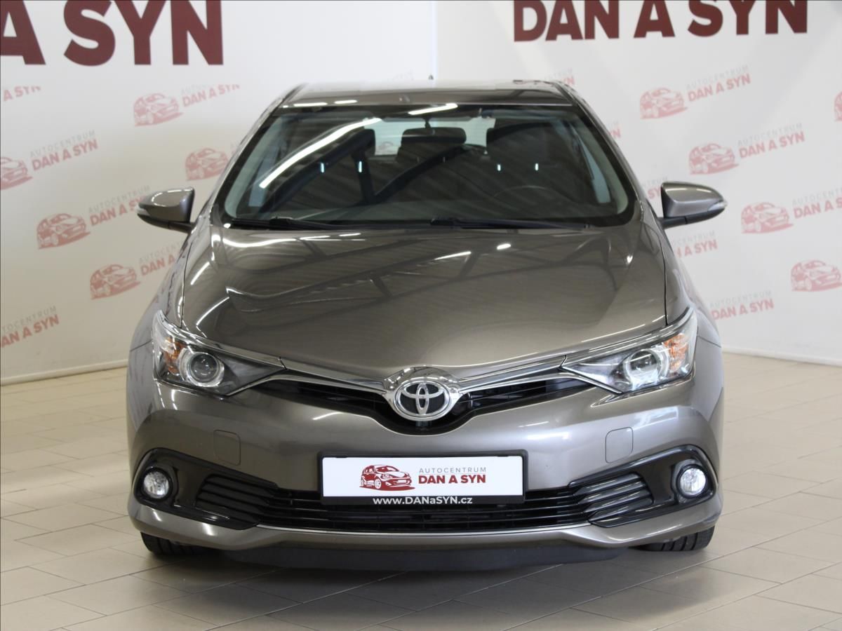 Toyota Auris, 1,2 Turbo NAVI AUT. KLIMA - fotka 2