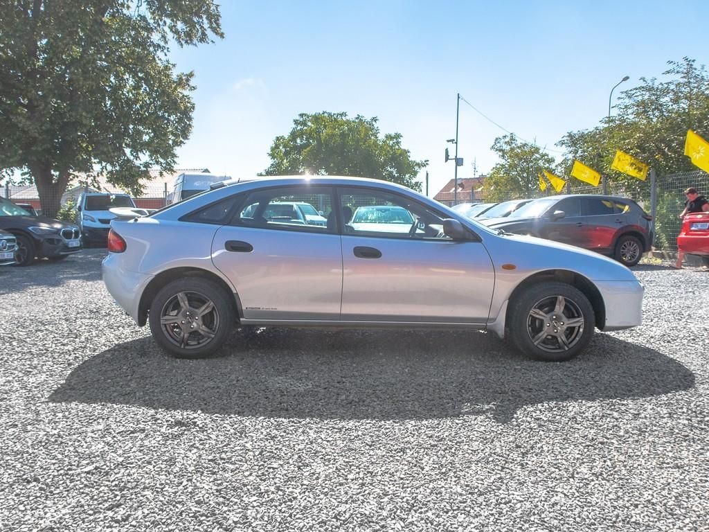 Mazda 323, 1.5i 65KW – STAV! - fotka 4