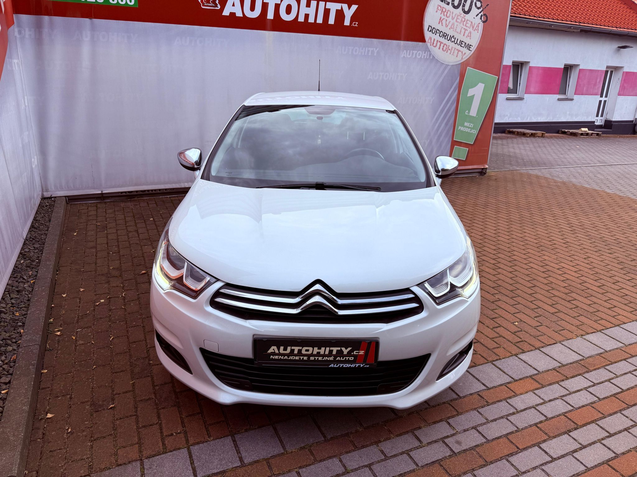 Citroën C4, 1.2 Selection, ČR, 1.Maj - fotka 2