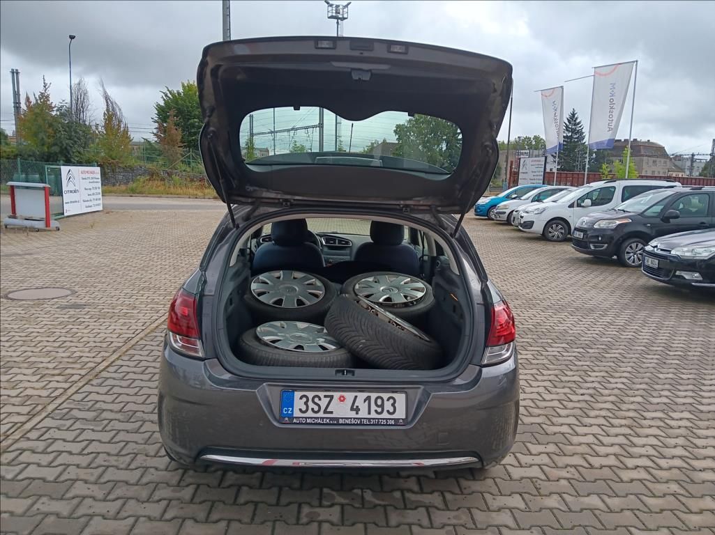 Citroën C4, 1,2 - fotka 6
