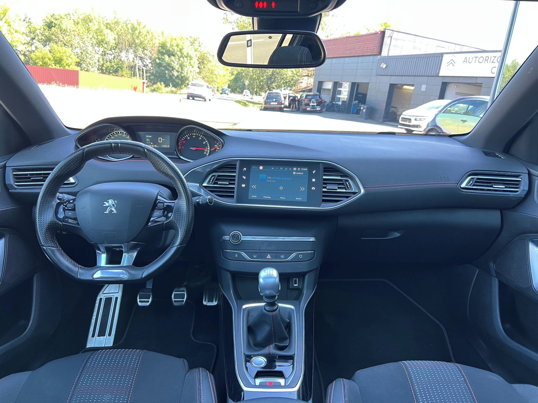 Peugeot 308, 1.2 130k GT LINE ZÁRUKA SERVIS - fotka 3