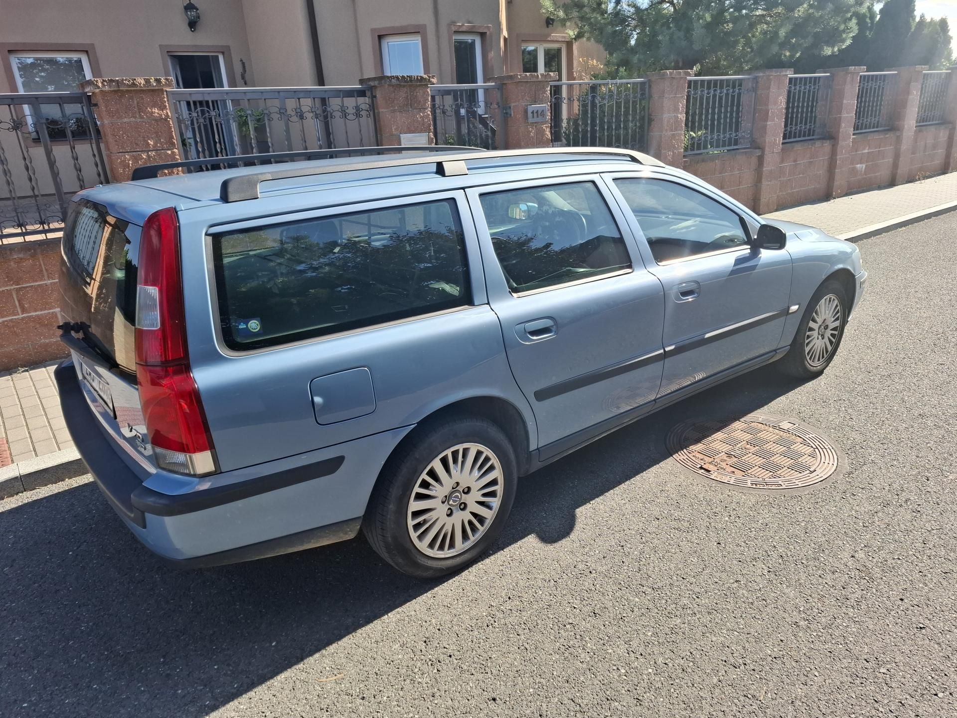 Volvo V70, 2.5 T. 4x4 ,CR,nehav,1 maj - fotka 4
