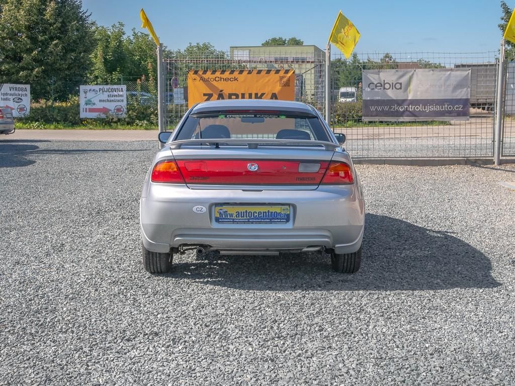 Mazda 323, 1.5i 65KW – STAV! - fotka 6