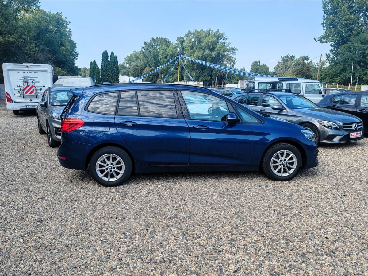 BMW Řada 2, 218iA,GranTourer,7míst, - fotka 4