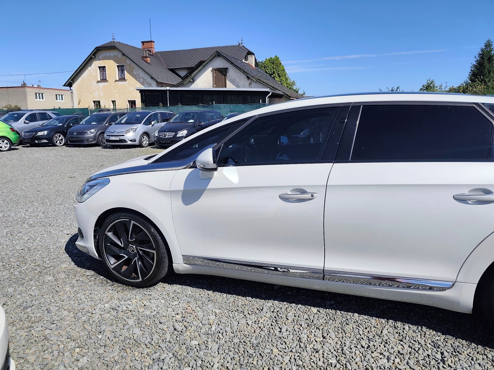 Citroën DS5, 2.0 HDI AT Kůže, Navi Panorama - fotka 2