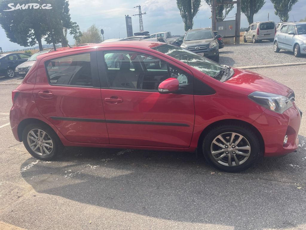 Toyota Yaris, fotka 6