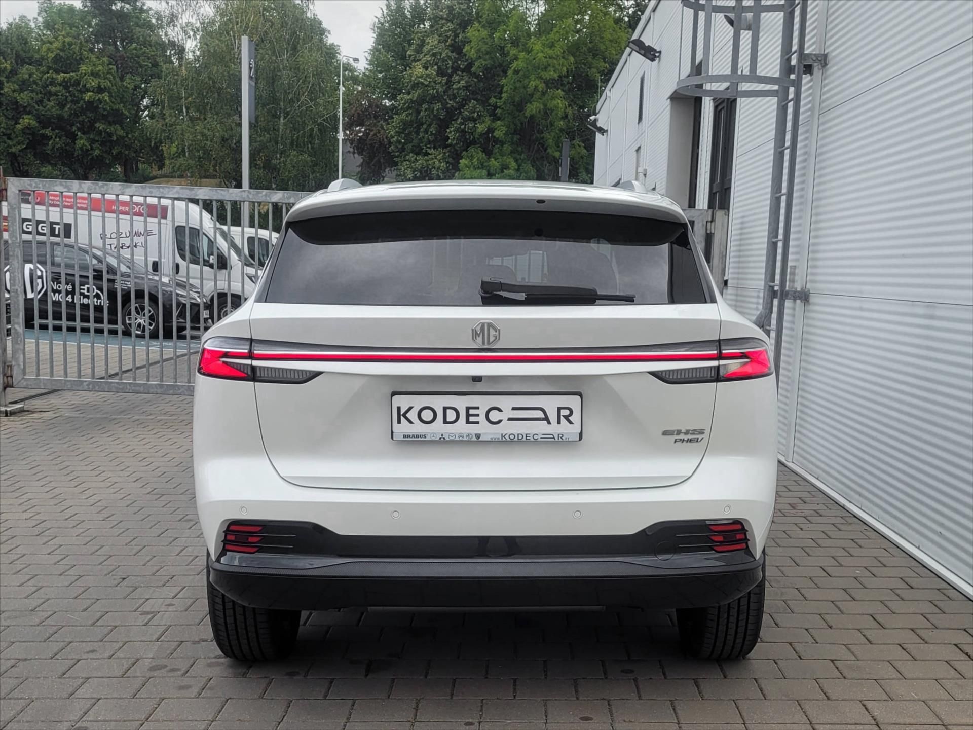 MG HS, 1,5 PHEV 2AT 272k  Exclusive - fotka 5