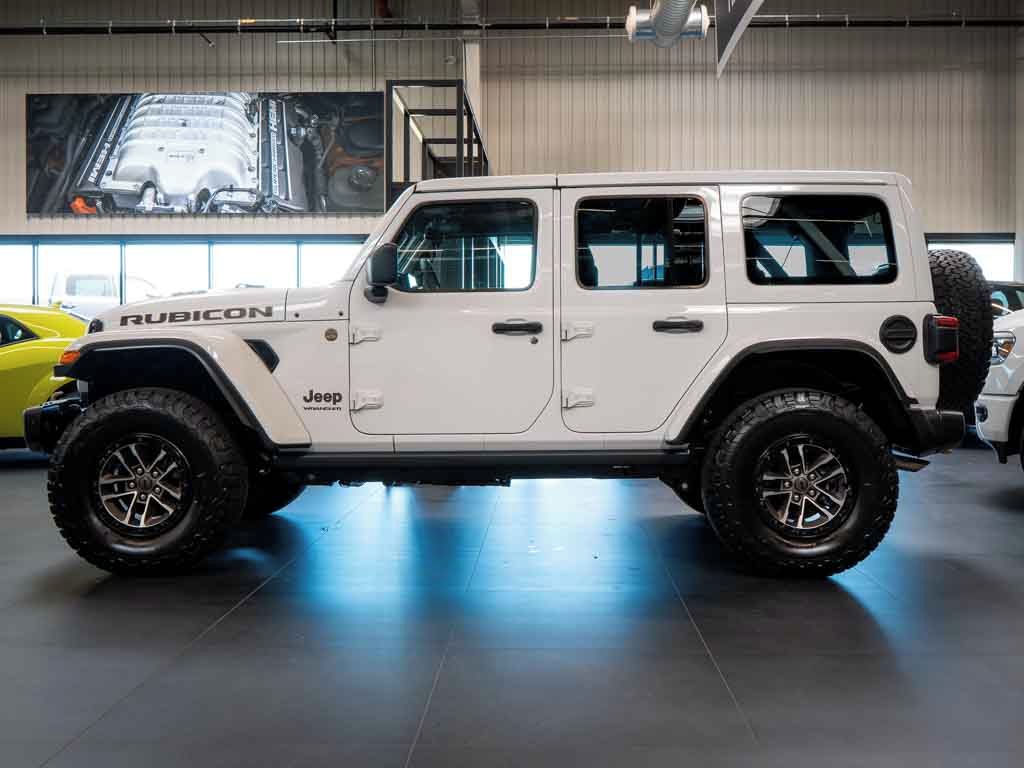 Jeep Wrangler, 6.4 Rubicon 392 V8 4x4 35 Pneu - fotka 2