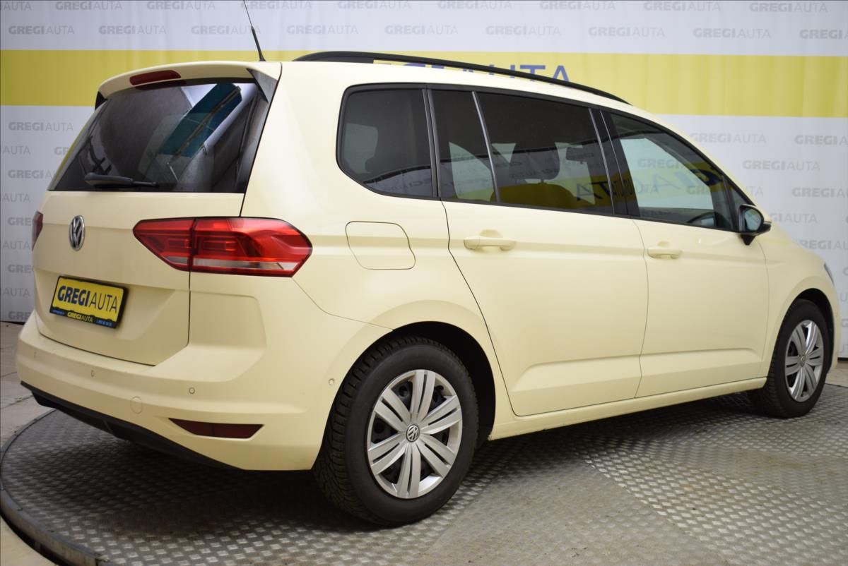 Volkswagen Touran, 2,0 TDi PO SERVISU,NOVÉ ROZVOD - fotka 5