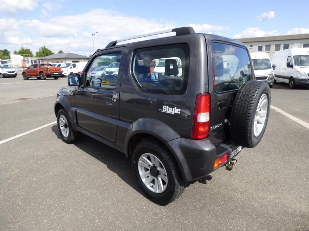Suzuki Jimny, 1,3 4x4, Klima  Style - fotka 5