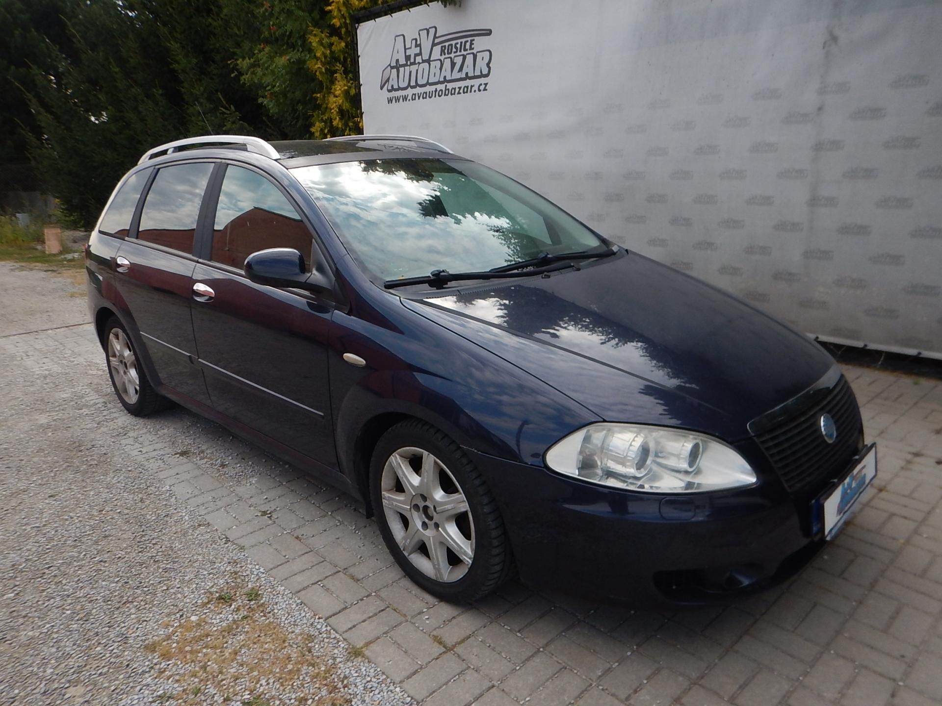 Fiat Croma, 2.4 JTD 147 kw AUTOMAT - fotka 4