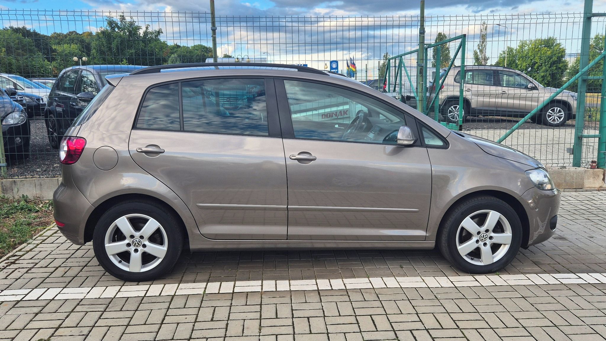 Volkswagen Golf Plus, 1.2i  SERVISKA - fotka 3