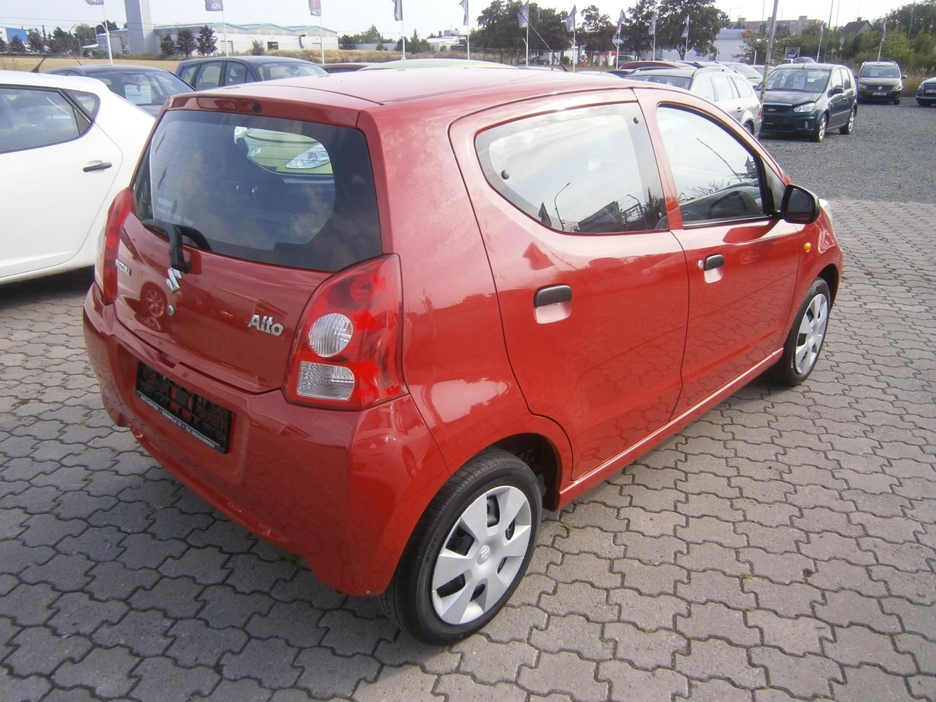 Suzuki Alto, 1.0i 50kw,1.maj.serviska - fotka 6