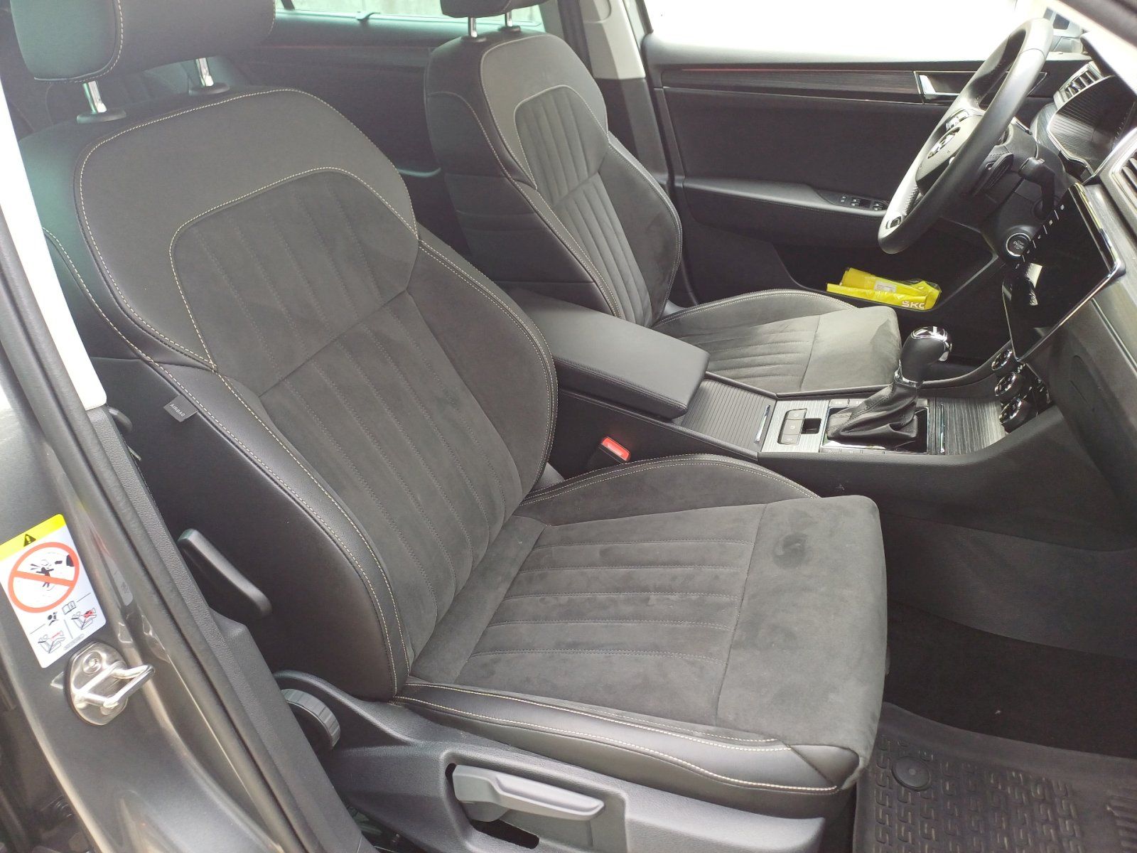 Škoda Superb, Combi Style Plus DSG TD 2,0 / - fotka 6
