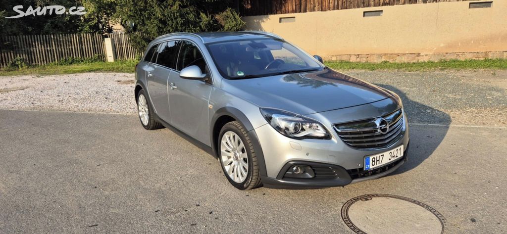Opel Insignia, Opel Insignia Country 4x4