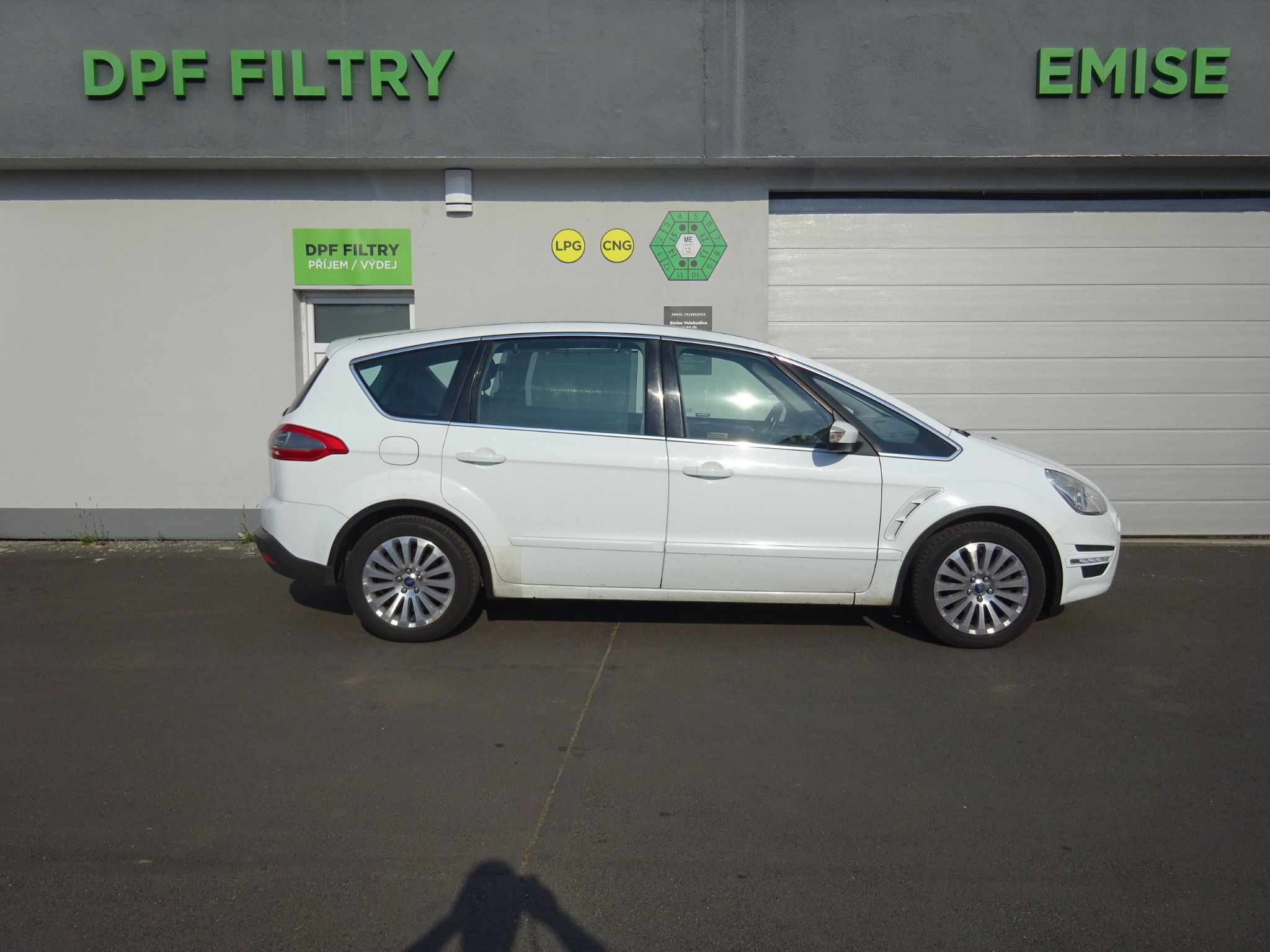 Ford S-MAX, 2.0 TDCi - fotka 2
