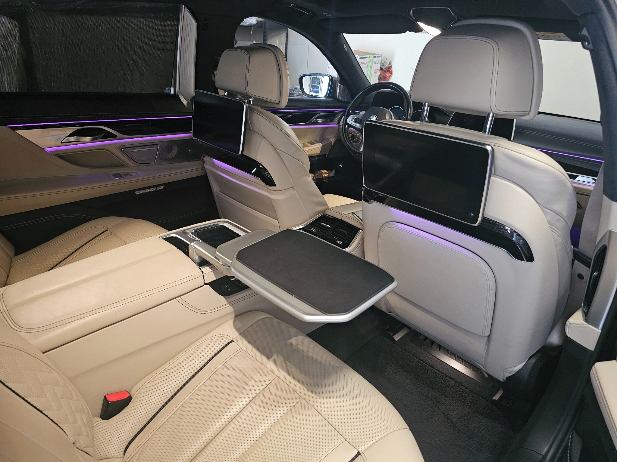 BMW Řada 7, M760Li - vmax305,merino,lounge - fotka 6